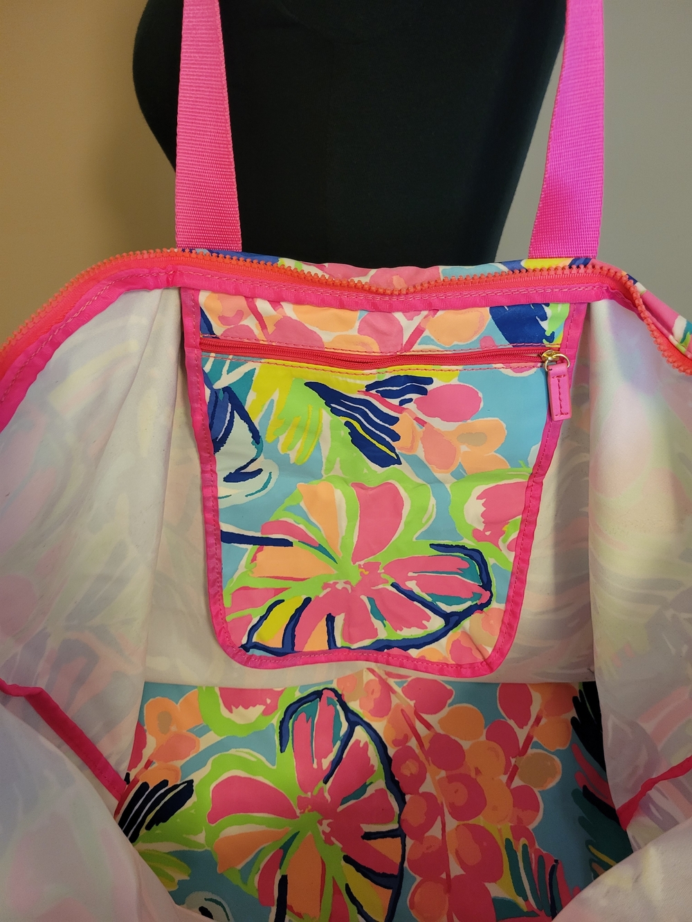 Lilly Pulitzer Packable Tote Bag in Topical Hot Pink Print - Picture 2 of 6
